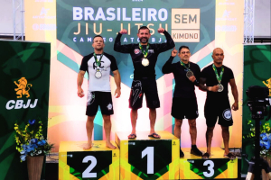 Agente da PCDF conquista título de campeão brasileiro de Jiu-Jitsu Sem Kimono